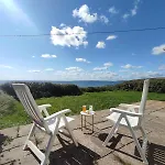 Large Seaside With Outstanding Views *
