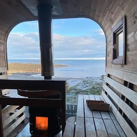 Large Seaside With Outstanding Views * Gyleen